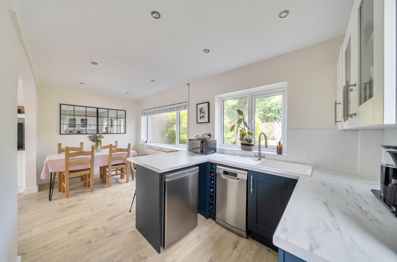 Sketty Park Close, Sketty, Swansea, SA2 8LR
